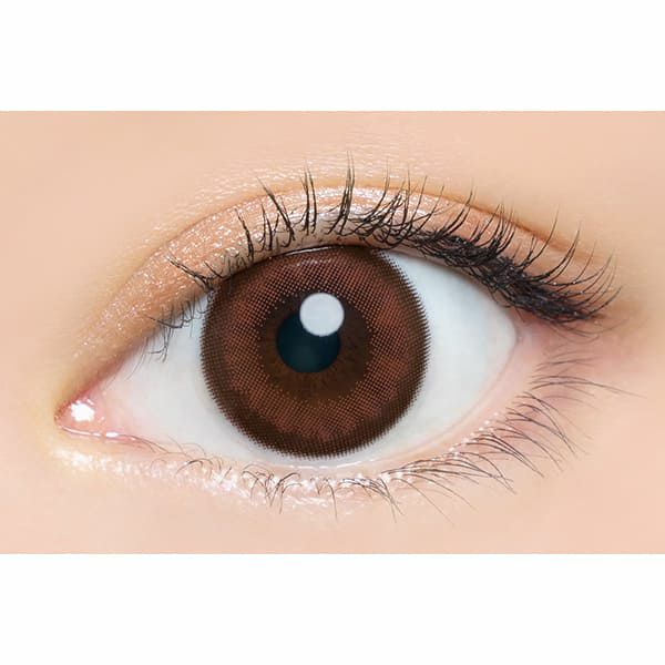 エンジェルカラー バンビシリーズワンデー カシスブラウン装着画像|コスプレカラコン通販アイトルテ