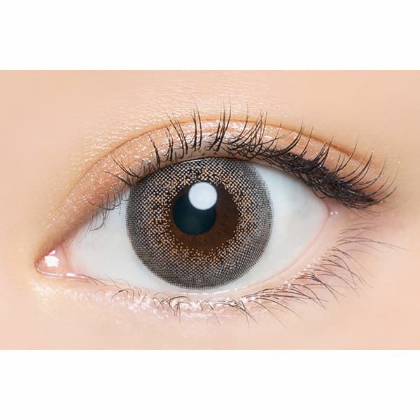 エンジェルカラー バンビシリーズワンデー パールグレー装着画像|コスプレカラコン通販アイトルテ