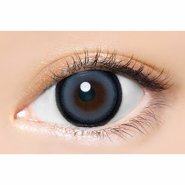 エンジェルカラー バンビシリーズ ワンデー（Angelcolor Bambi Series 1day）ブルーベリームーン装着画像|コスプレカラコン通販アイトルテ